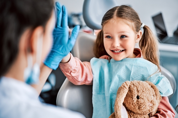 The Benefits Of Regular Visits To The Children’s Dentist For Your Child